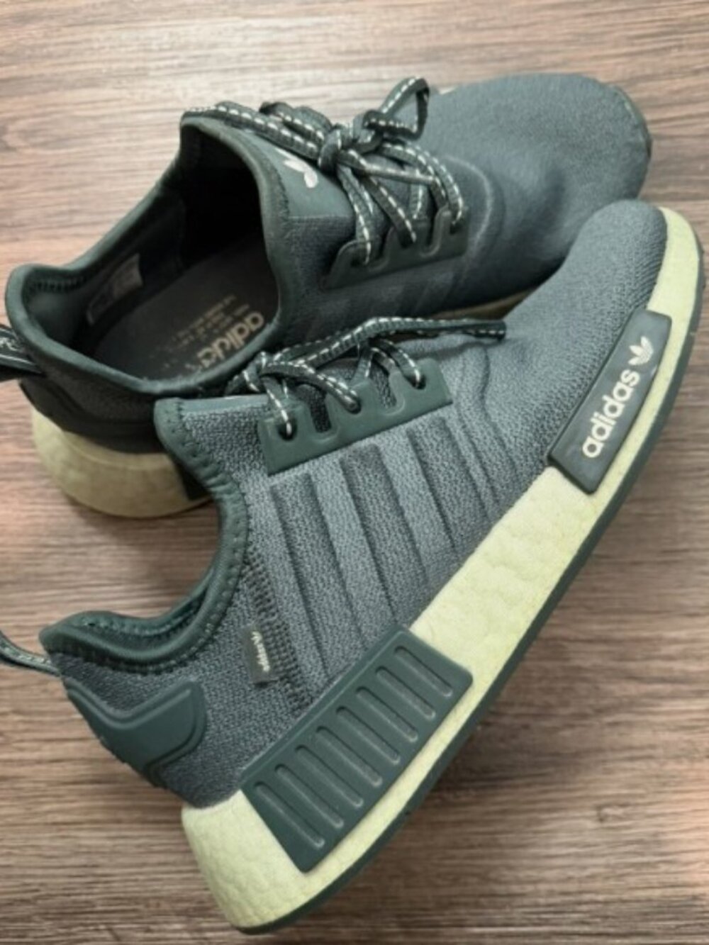 Adidas Originals NMD R1 Linen Green Mineral Womens Sneakers GW9477 size 7